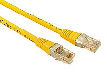 Solarix patch kabel CAT5E UTP PVC 1m žlutý non-snag-proof C5E-155YE-1MB