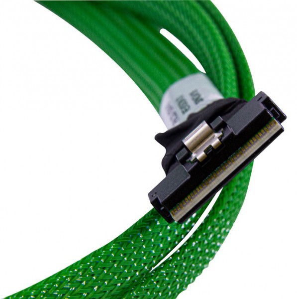 Broadcom LSI internal U.3 cable 1.0 m SlimLine x8 (SFF-8654) to 2x Mini-SAS HD (SFF-8643) white (for NVMe) SMC