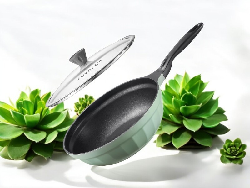 BUYDEEM CP151 hliníková pánev s nepřilnavým povrchem, průměr 26 cm, barva zelená