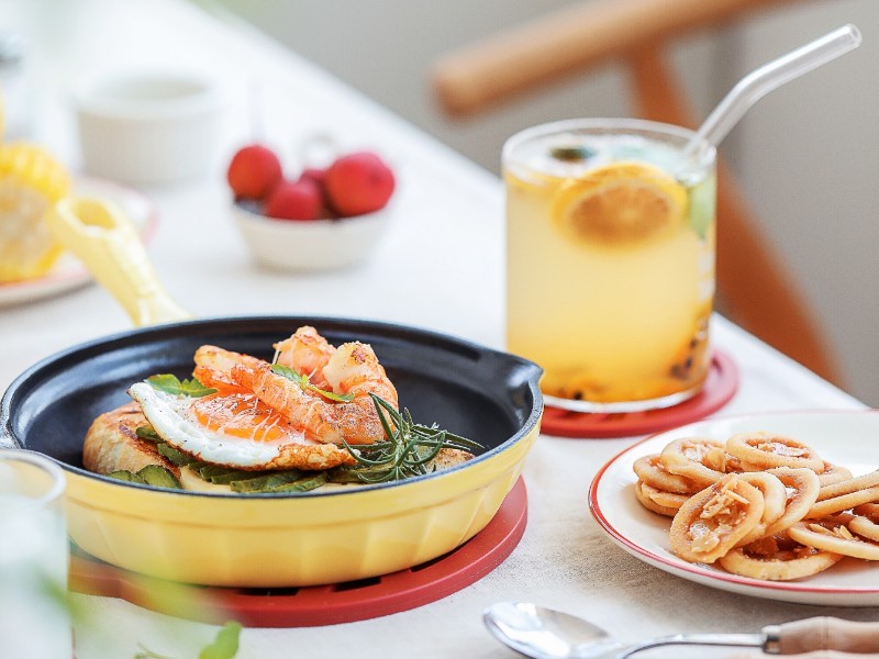 BUYDEEM CP542, Smaltovaná litinová pánev, průměr 21cm, barva žlutá