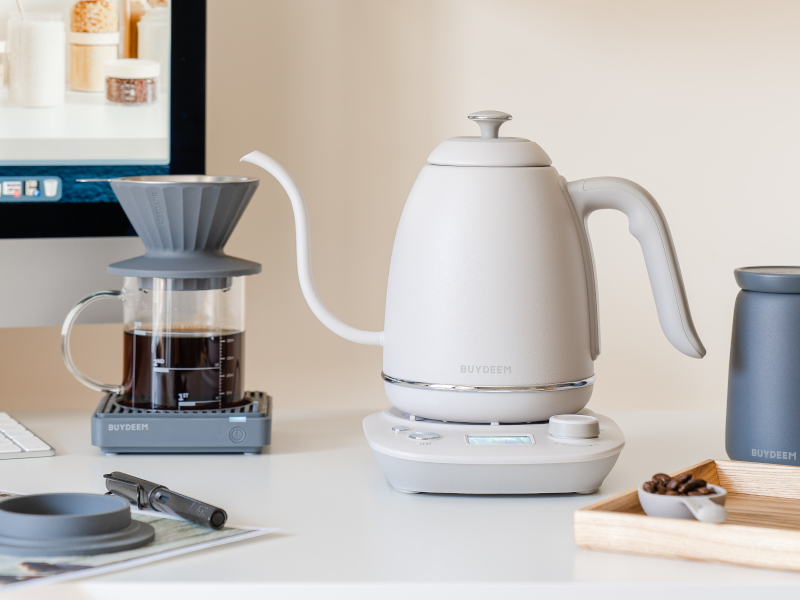 BUYDEEM rychlovarná konvice K821, barva bílá