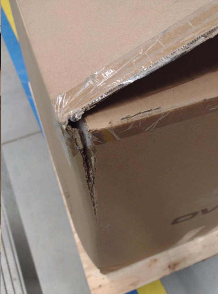 COUGAR herní křeslo OVERLORD - poškozený obal