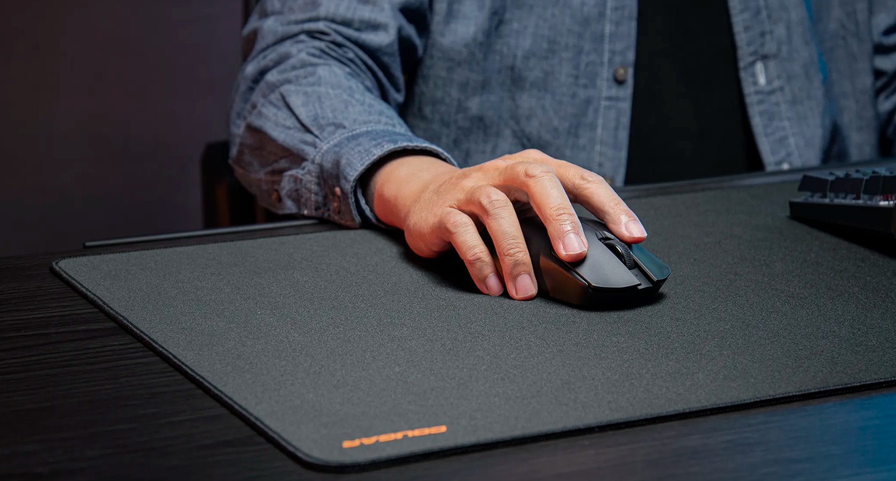 COUGAR podložka pod myš TURBO M 320 x 270 x 3mm water proof anti-slip rubber