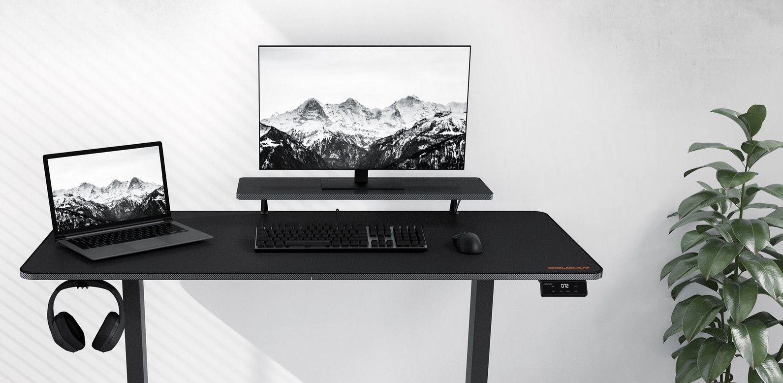 COUGAR stůl E-STAR 140 electric 1400 x 600 x 15, 720-1170mm, carbon design, monitor stand, pad, paměť nastavení 2 módy