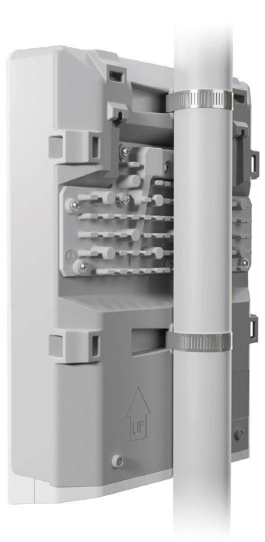 MikroTik Switch 16x PoE +L5 800MHz/256MB RAM/16xGLAN; outdoor