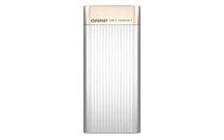 QNAP QNA-UC10G1T - adaptér USB 4 (podpora Thunderbolt 3 a 4) na 10GbE NBASE-T (pasivní chlazení)