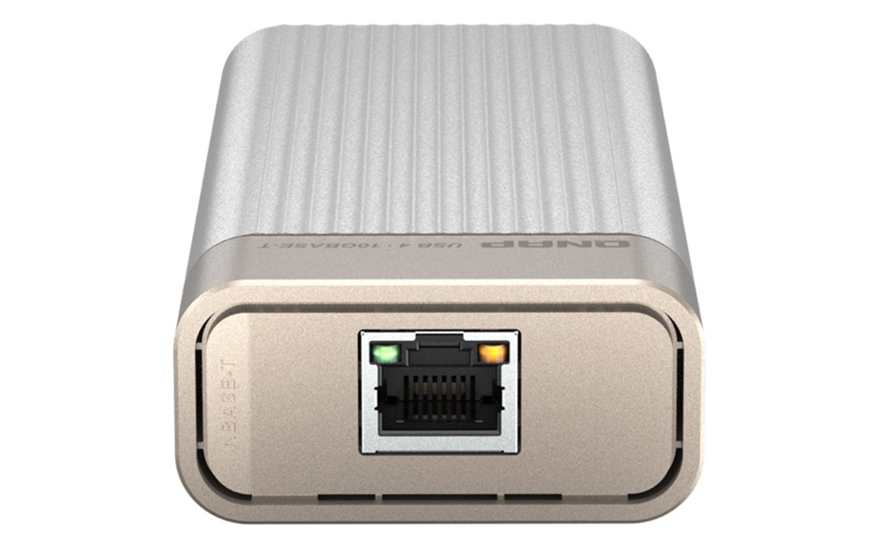 QNAP QNA-UC10G1T - adaptér USB 4 (podpora Thunderbolt 3 a 4) na 10GbE NBASE-T (pasivní chlazení)