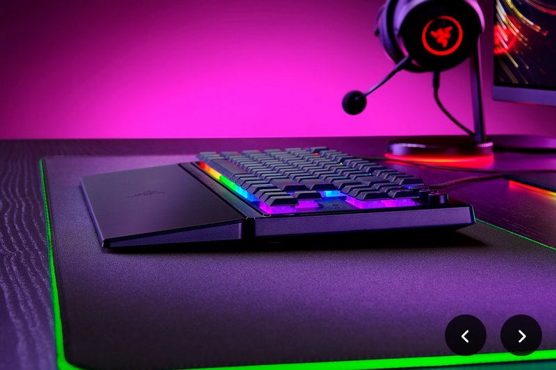 RAZER herní klávesnice Ornata V3 Tenkeyless, US Layout, 8 Razer Chroma™ RGB Lighting Zones, Dedicated Media Keys,