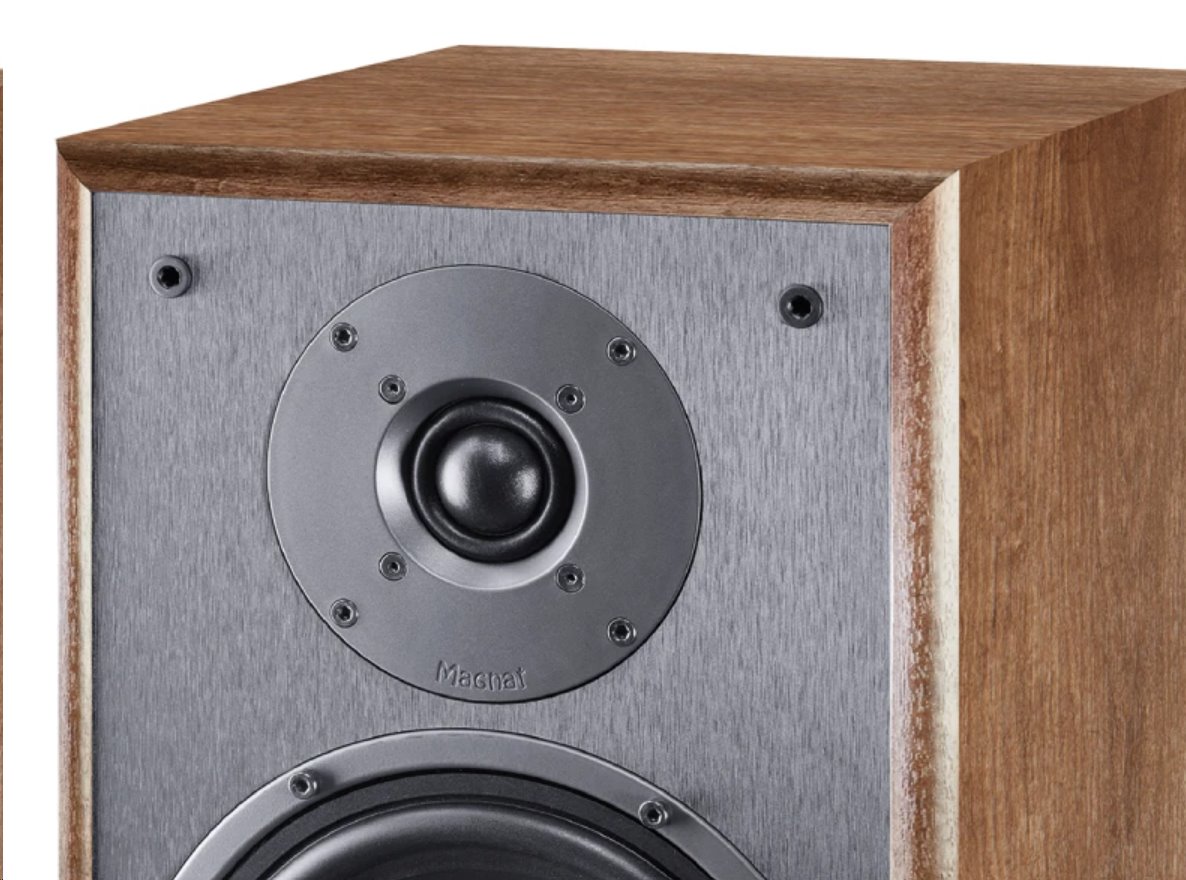 Magnat - Monitor S30 / regálový reproduktor / walnut / pár