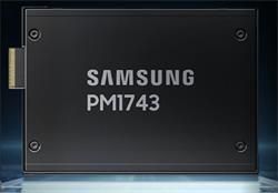 Samsung eSSD PM1743 15.36TB 2.5” 15mm PCIe 5.0 x4