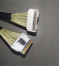 SUPERMICRO cable CBL-MCIO-1270S4T3 MCIO x8 to SlimSAS x8, 30CM,32AWG,85Ohm,RoHS