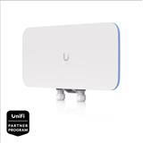 Ubiquiti E7 Audience 12-stream 5 GHz and 6 GHz WiFi 7 performance, a 10 GbE uplink, and a redundant GbE port